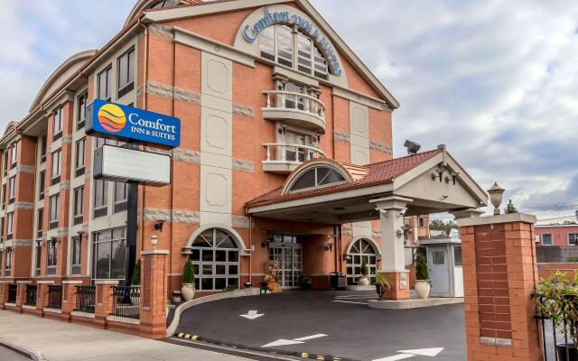 Comfort Inn & Suites LaGuardia Airport