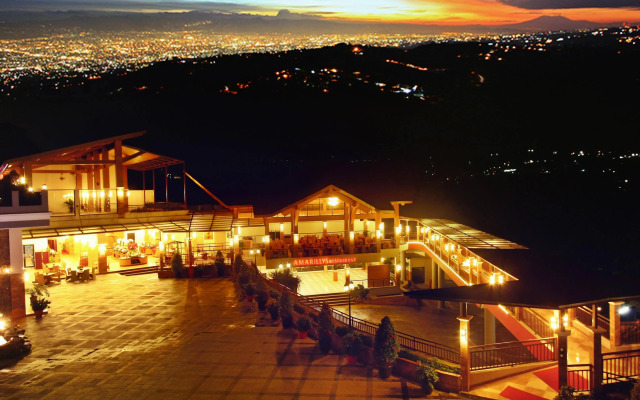 Grand Ussu Hotel & Convention