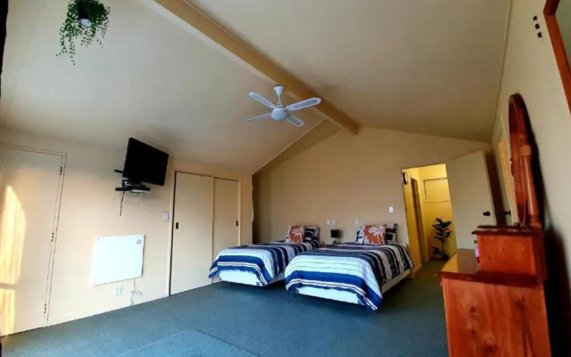 Ahuriri Escape - Home Away Home, Entire Bungalow