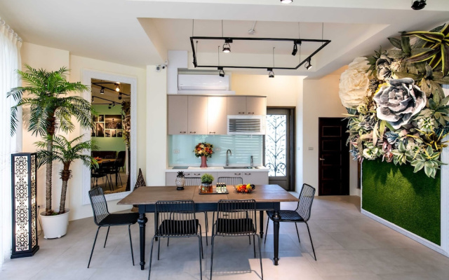 Palmer Homestay I