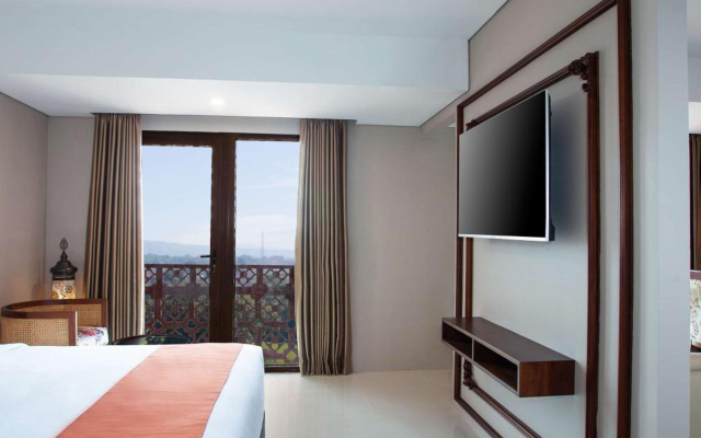 Alhambra Hotel & Convention, Bw Signature Collection