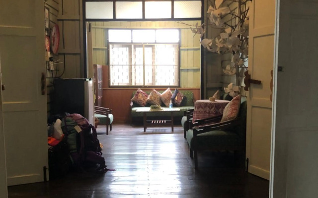 Baan Bua Guest House