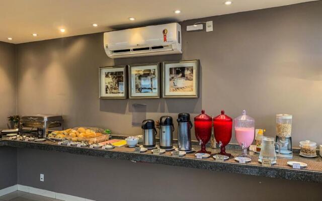 Hotel Piratininga Fernando Correa