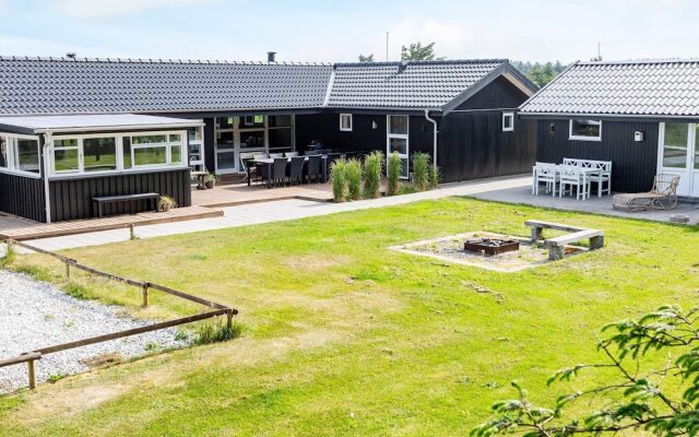 Sprawling Holiday Home in Løkken near Sea