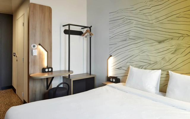 ibis Nanterre la Défense