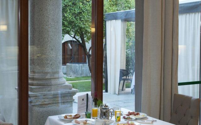 Parador de Cáceres Hotel
