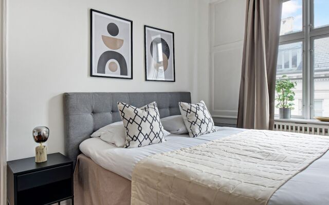 Sanders Square - Spacious 6-bdr Apt Near Nyhavn