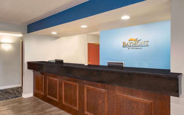 Baymont Inn & Suites by Wyndham Swanton/Toledo Airport