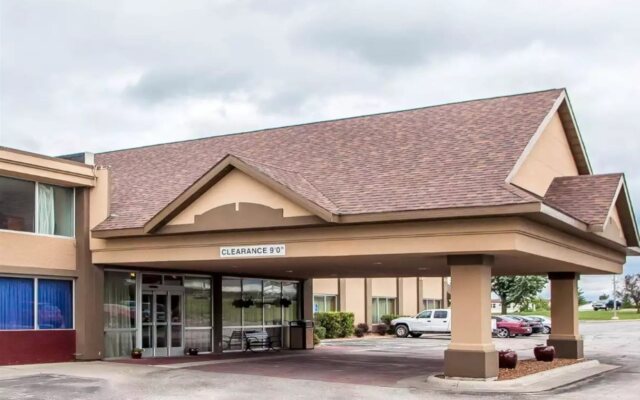 Suburban Studios Fort Dodge