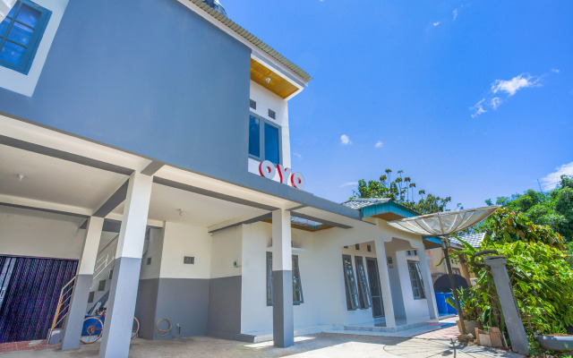 Putri Residence Syariah by OYO Rooms