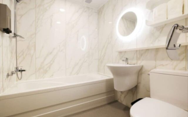Urban Stay Hotel