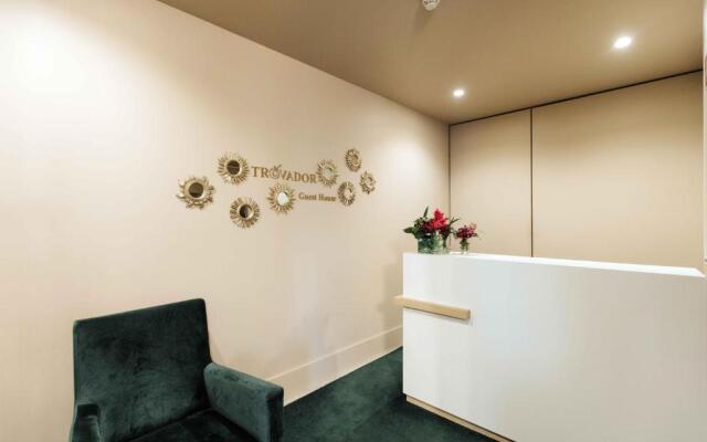 Trovador City Guest House
