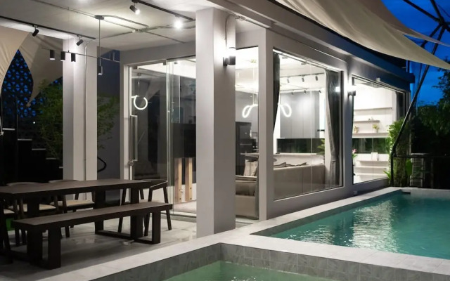 Taradol Premium Pool Villa