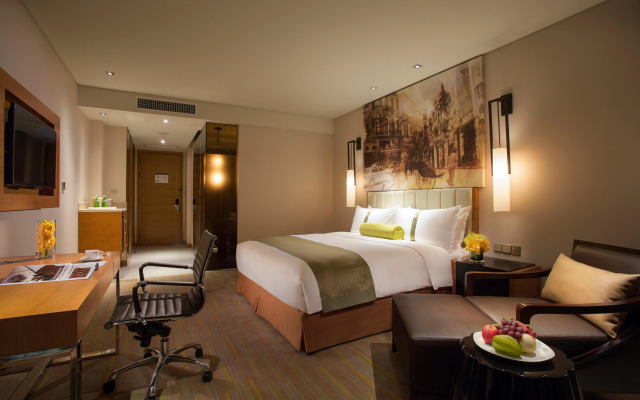Junluxe Hotel Guangzhou Science City-Free Shuttle Bus Service to Guangzhou Canton Fair