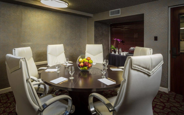 DoubleTree by Hilton Hotel Austin Northwest Arboretum