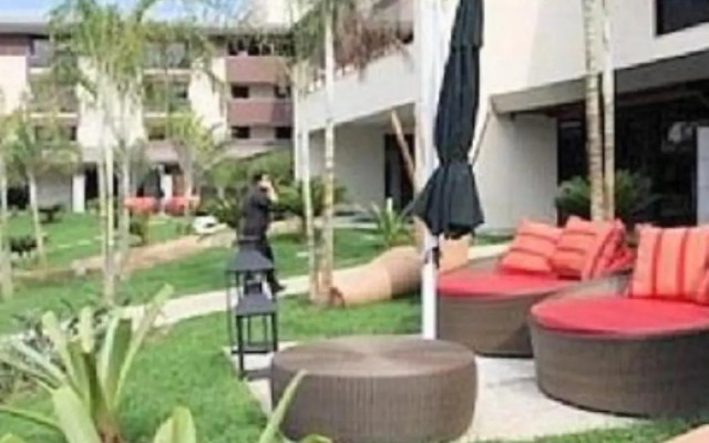 Flat Life Resort