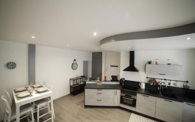 Grand Appartement 2 chambres avec Fibre et Netflix