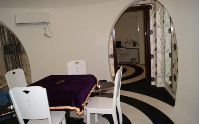 Kalun Shijue Hotel