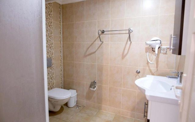 Camlik 87 Hotel Ayvalik
