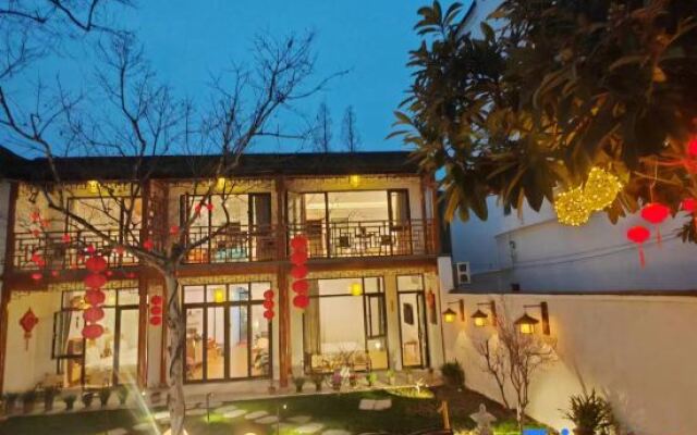 Zhouzhuang Linshui Huachenyuexi Homestay