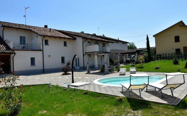 Pleasant Farmhouse in Asti Italy With Private Pool