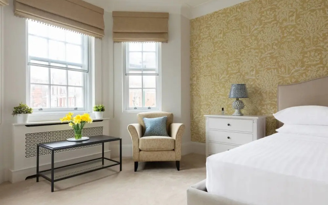 Sloane Avenue IV by Onefinestay