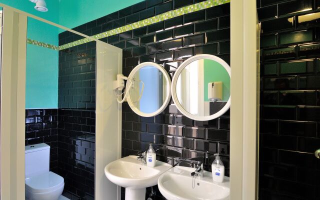 Hostal Far Home Plaza Mayor
