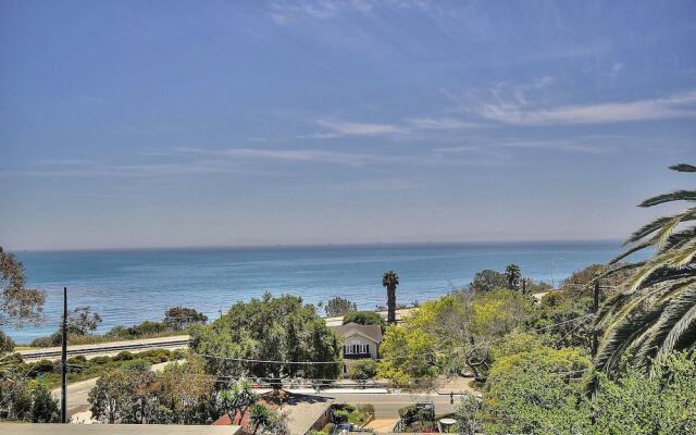 3BR 2BA Summerland Beach Retreat Ocean Views by RedAwning