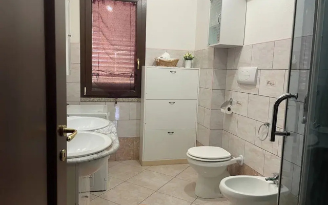 Villa-sleeps4-parking-garden-barbecue