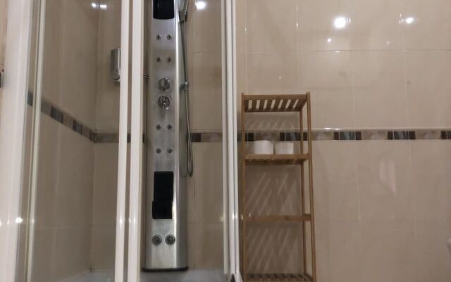 Hostal Village  Multicolor - Adults Only