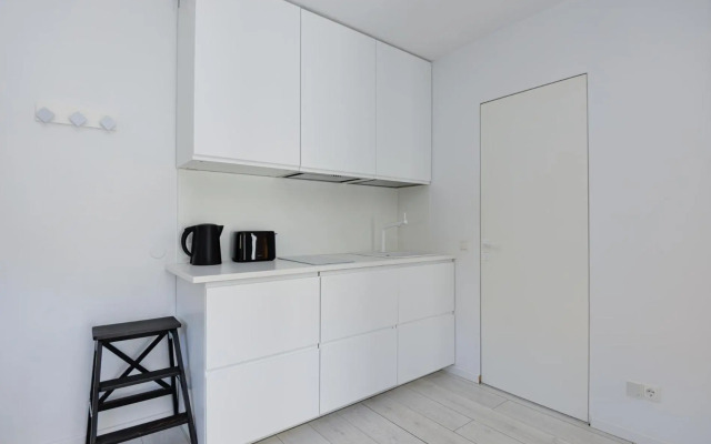 Apartment Amber White