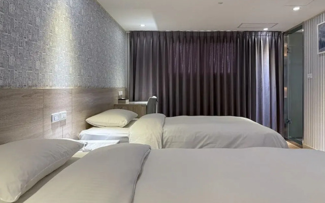 ElEnce Hotel