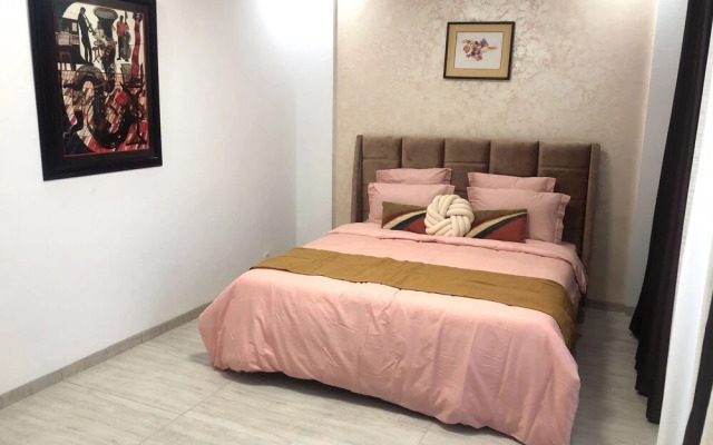 Iris Apartment