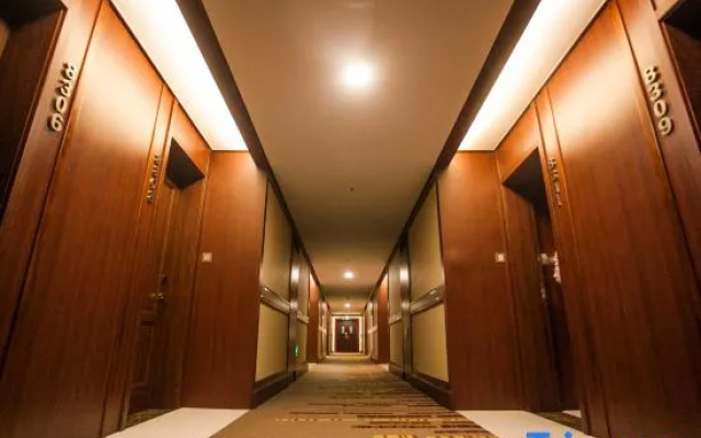 Tingyue Hotel