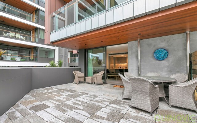 QV Harbour One Bedroom with Parking -866