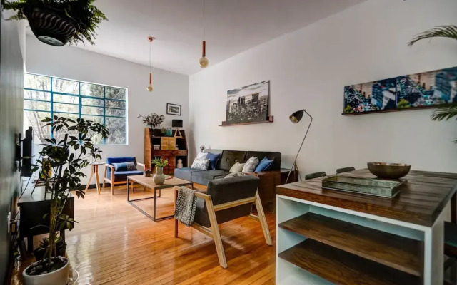 Old School Apartment by Mr.W