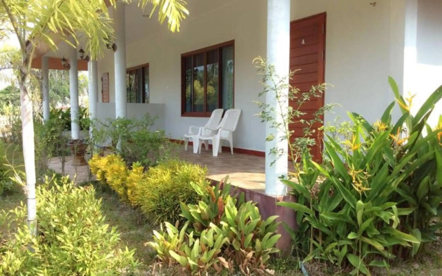 Lanta Wanida Resort