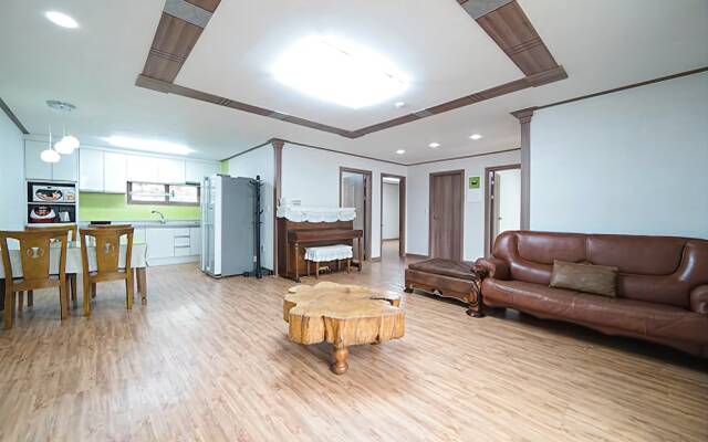 Yeoju Midmi Pension