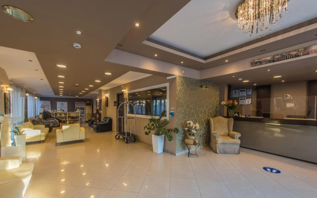Planos Beach Hotel