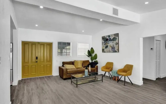 Spacious Home With Heated Pool