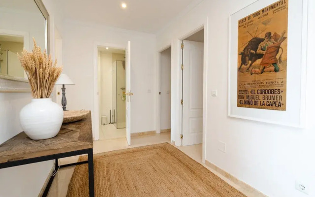 Lovely Apartment With Shared Pool