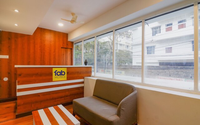 FabHotel Frenotel - Madhapur
