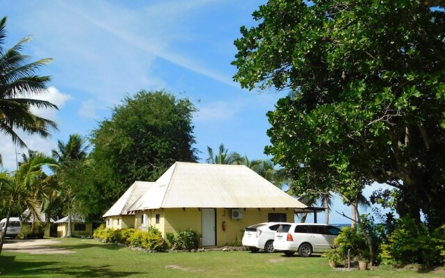 Namolevu Beach Bures