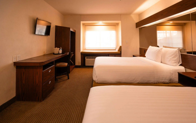 Microtel Inn by Wyndham Ciudad Juarez/By US Consulate