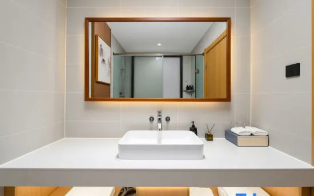 Elong Wanguo Hotel (Karamay Dushanzi Duku Highway) – Bathroom – Karamay