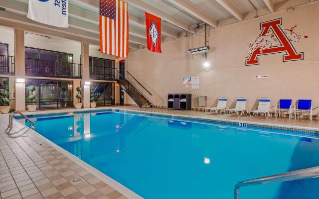 Best Western Windsor Suites