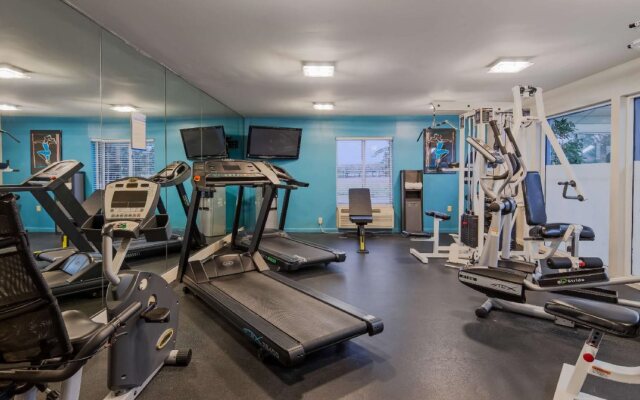 Best Western Carlton Suites