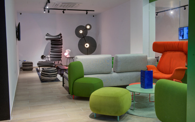 IKYK Hotel - IK Collection