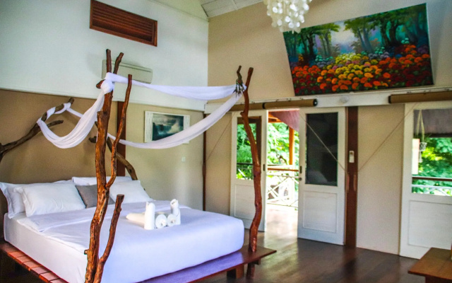 Serene Beach Villa – Guest Rooms – Gili Trawangan