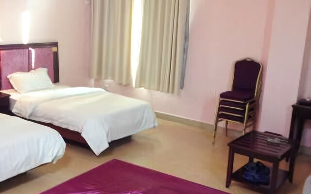 Yunfu Xinxing Lido Hotel